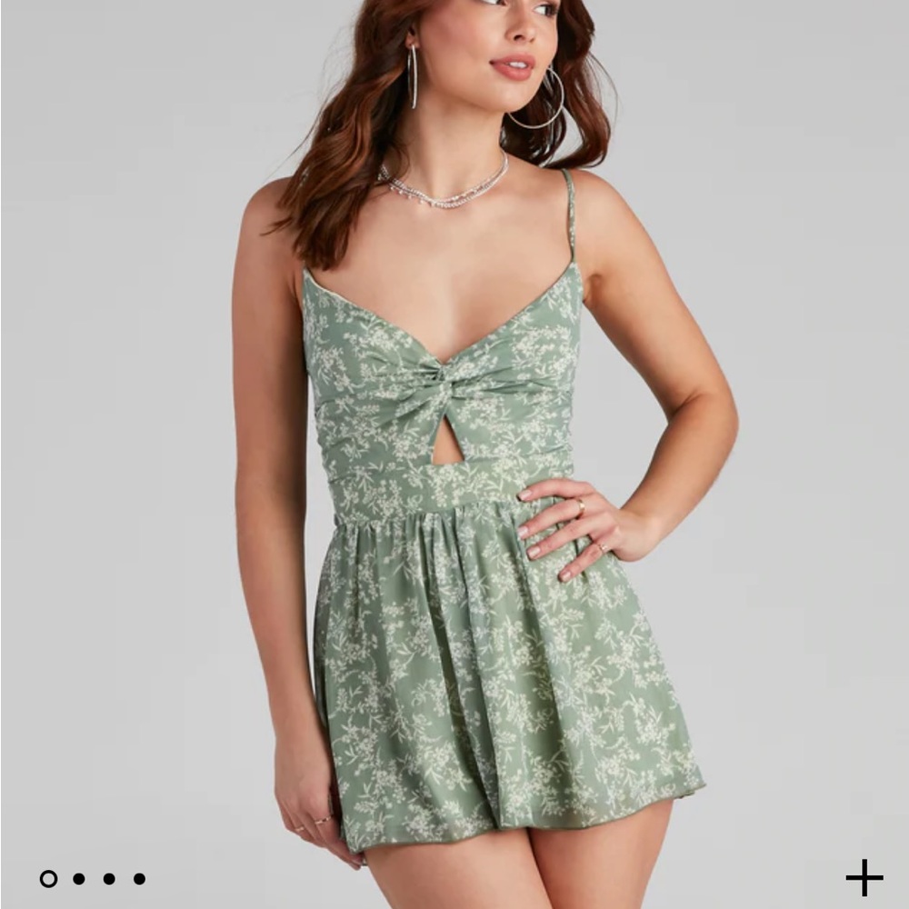 Windsor romper
